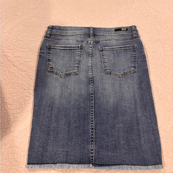 Kut from the Kloth Connie Hi-Low Skirt - size 0 - Picture 2 of 7